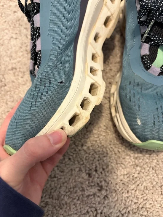 On Running Women's Cloudmonster
Dust Vapor Athletic Shoes - Picture 6 of 10